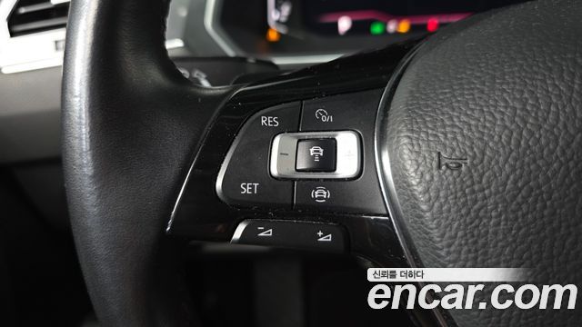 Volkswagen Tiguan Allspace 2.0 TDI Prestige 2020 — фото 16