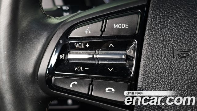 Hyundai Grandeur (IG) 2.4 Premium 2018 — фото 16