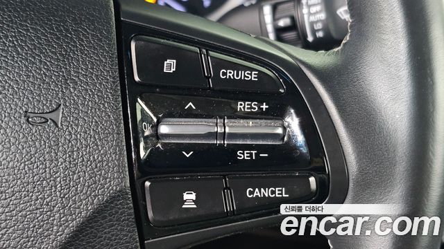 Hyundai Grandeur (IG) 2.4 Premium 2018 — фото 17