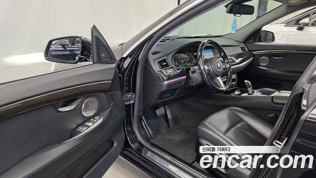 BMW 5 Series GT (F07) GT 30d xDrive 2015 — фото 10