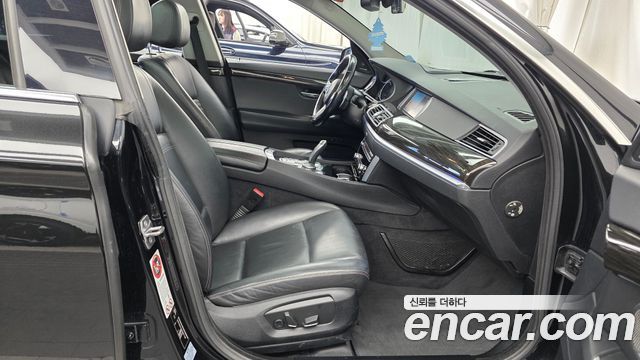 BMW 5 Series GT (F07) GT 30d xDrive 2015 — фото 15