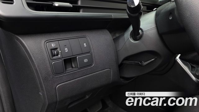 Hyundai Staria Cargo 5-Seater Smart 2022 — фото 18