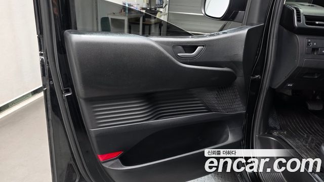 Hyundai Staria Cargo 5-Seater Smart 2022 — фото 24