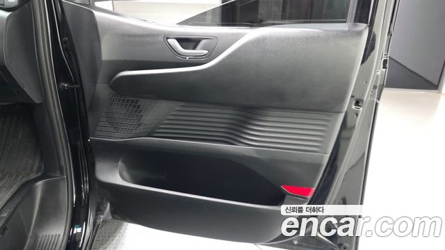 Hyundai Staria Cargo 5-Seater Smart 2022 — фото 25