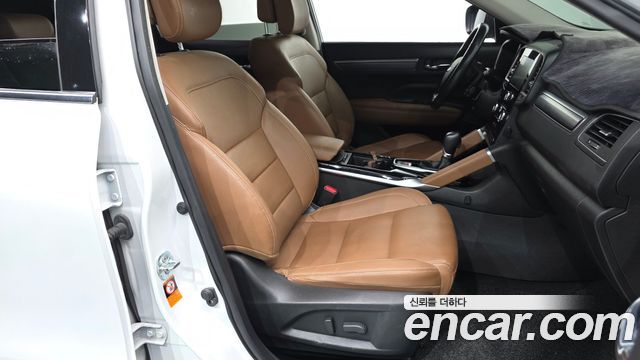 Renault Korea QM6 2.0 LPe RE Signature 2WD 2023 — фото 11