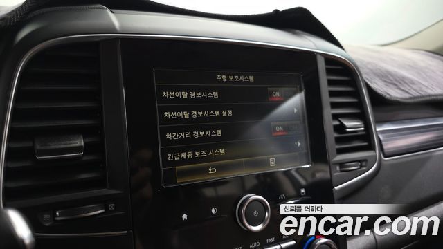 Renault Korea QM6 2.0 LPe RE Signature 2WD 2023 — фото 16