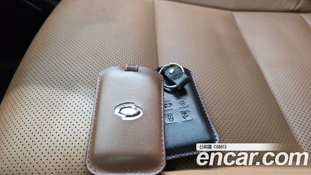 Renault Korea QM6 2.0 LPe RE Signature 2WD 2023 — фото 32