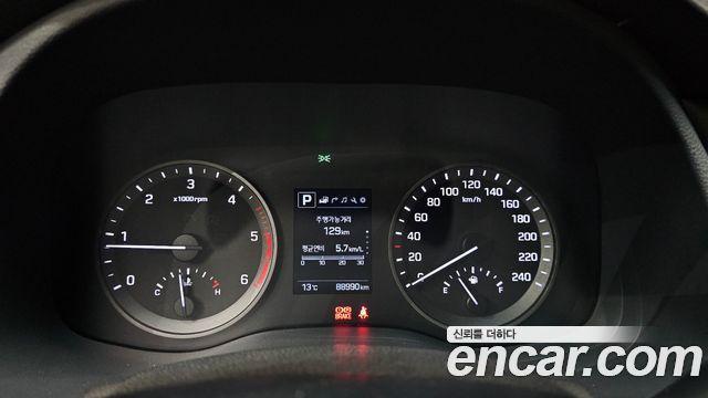 Hyundai Tucson Diesel 2.0 2WD Smart 2018 — фото 8