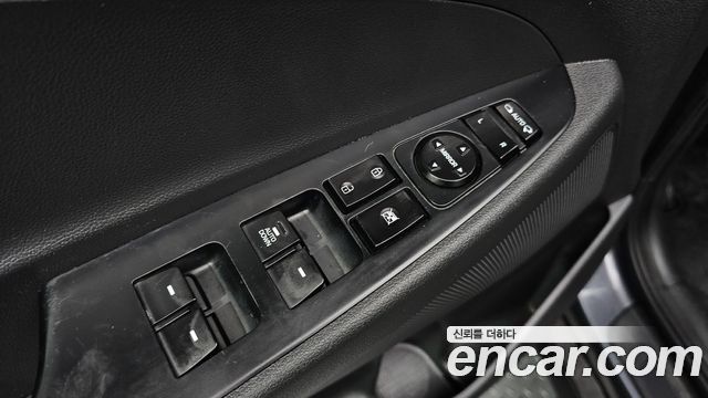 Hyundai Tucson Diesel 2.0 2WD Smart 2018 — фото 16