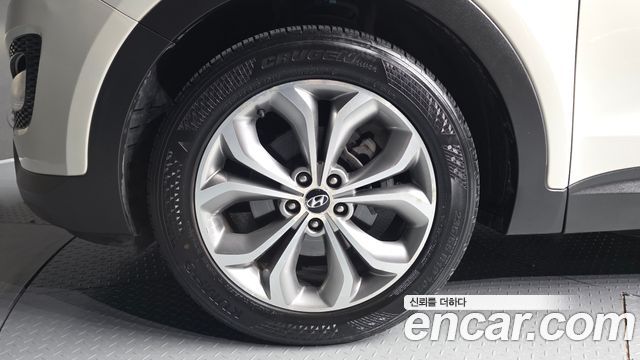 Hyundai Santa Fe (DM) Diesel(e-VGT) 2.0 2WD Premium 2013 — фото 5