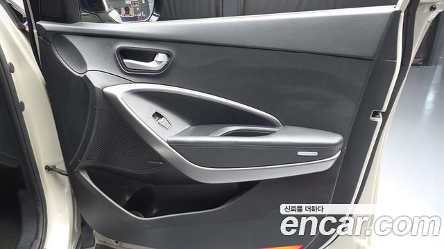 Hyundai Santa Fe (DM) Diesel(e-VGT) 2.0 2WD Premium 2013 — фото 24
