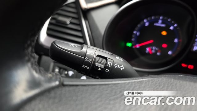 Hyundai Santa Fe (DM) Diesel(e-VGT) 2.0 2WD Premium 2013 — фото 29