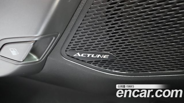 Hyundai Santa Fe (DM) Diesel(e-VGT) 2.0 2WD Premium 2013 — фото 32
