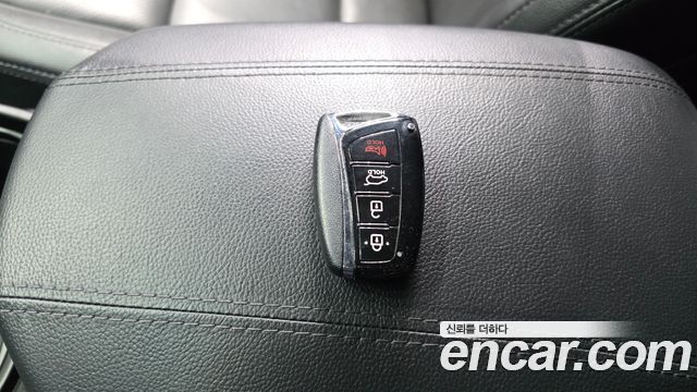 Hyundai Santa Fe (DM) Diesel(e-VGT) 2.0 2WD Premium 2013 — фото 33