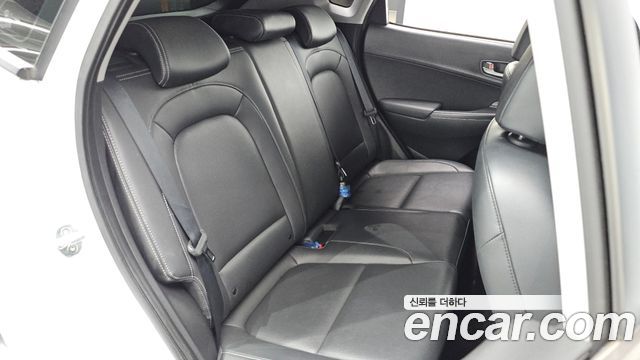 Hyundai Kona 1.6 Turbo 2WD Modern Art 2018 — фото 17
