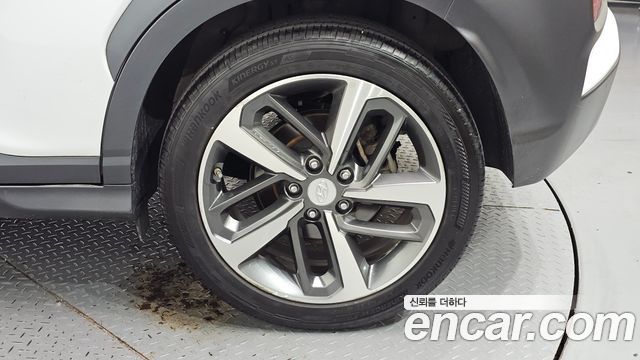 Hyundai Kona 1.6 Turbo 2WD Modern Art 2018 — фото 21