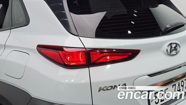 Hyundai Kona 1.6 Turbo 2WD Modern Art 2018 — фото 23