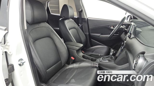 Hyundai Kona 1.6 Turbo 2WD Modern Art 2018 — фото 26