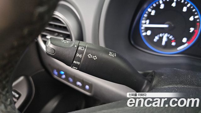 Hyundai Kona 1.6 Turbo 2WD Modern Art 2018 — фото 29