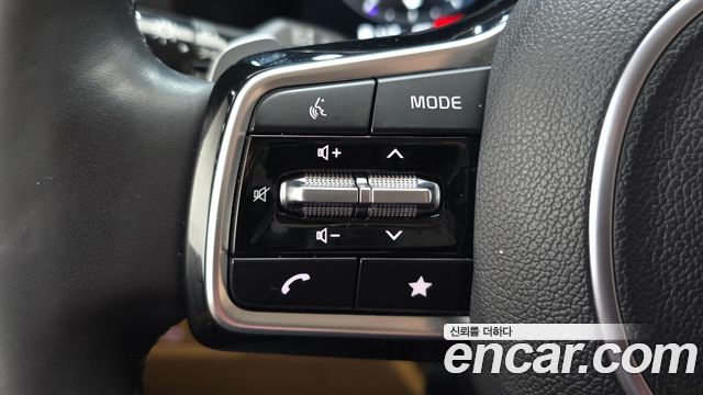 Kia Carnival (IV) Gasoline 9-Seater Signature 2023 — фото 18