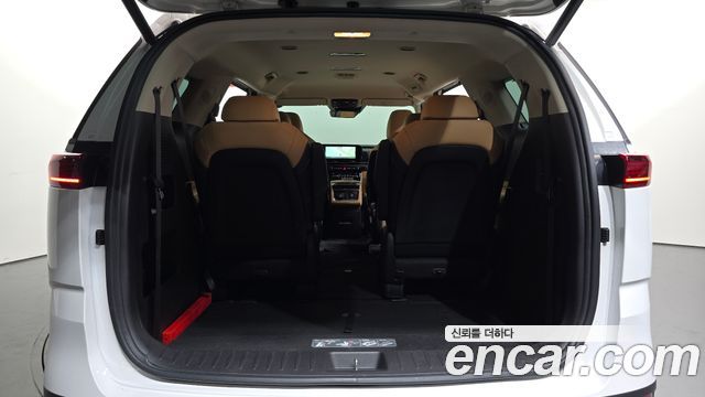 Kia Carnival (IV) Gasoline 9-Seater Signature 2023 — фото 27