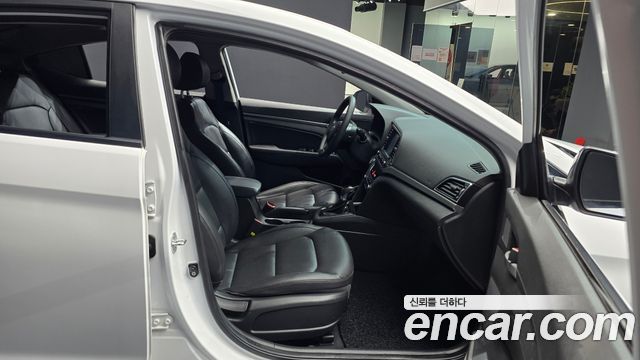 Hyundai Avante (AD) 1.6 GDI Value Plus 2018 — фото 11