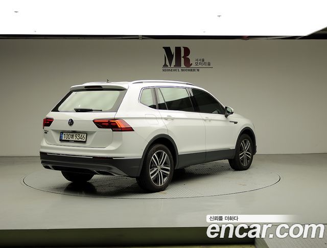 Volkswagen Tiguan Allspace 2.0 TDI Prestige 2020 — фото 3