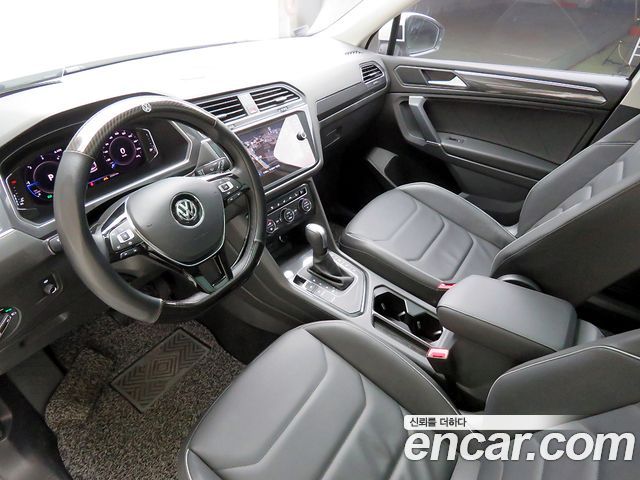 Volkswagen Tiguan Allspace 2.0 TDI Prestige 2020 — фото 7