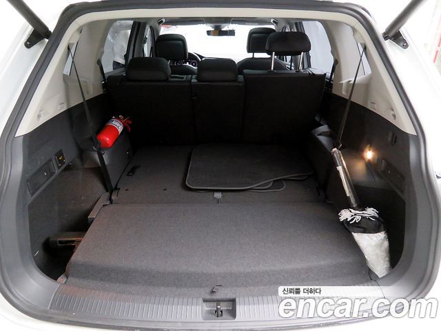 Volkswagen Tiguan Allspace 2.0 TDI Prestige 2020 — фото 21