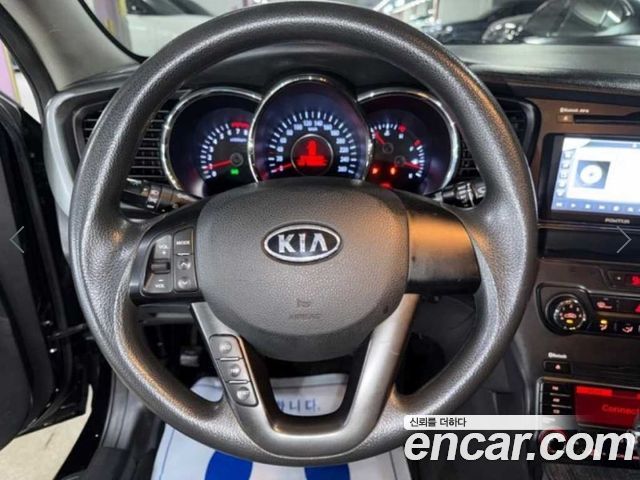 Kia K5 LPI Smart 2012 — фото 8