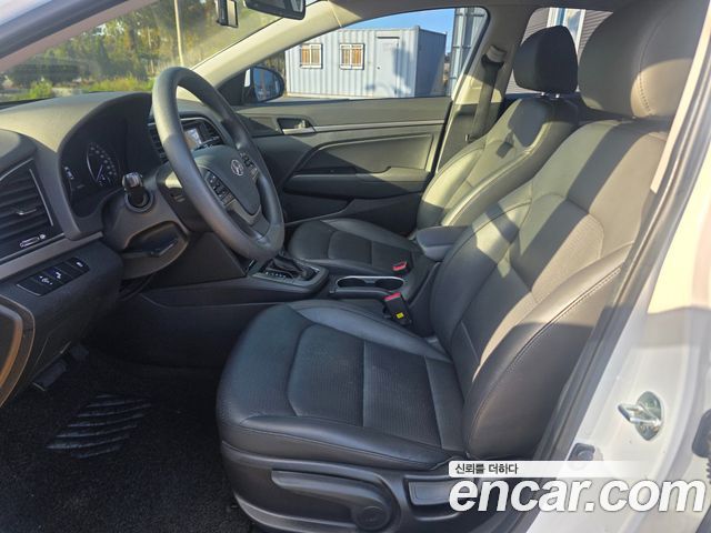 Hyundai Avante (AD) 1.6 GDI Value Plus 2017 — фото 8