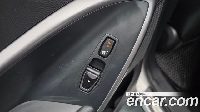 Hyundai Santa Fe (DM) Diesel(e-VGT) 2.0 2WD Exclusive 2013 — фото 35