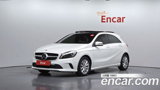 Mercedes-Benz A-Class (W176) A200