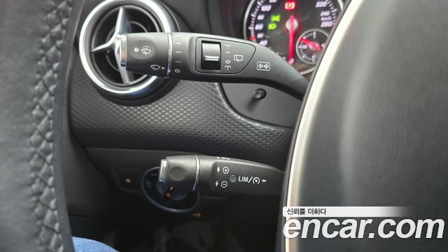 Mercedes-Benz A-Class (W176) A200 2017 — фото 19