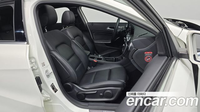 Mercedes-Benz A-Class (W176) A200 2017 — фото 26