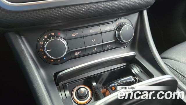 Mercedes-Benz A-Class (W176) A200 2017 — фото 28