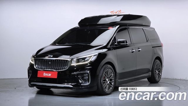 Kia Carnival 9-Seater Hi-Limousine Noblesse Special