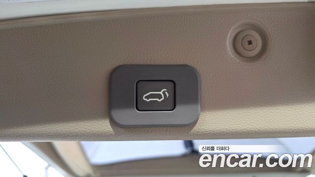 Kia Carnival R Grand Carnival HI Limousine GLX Premium 2014 — фото 18