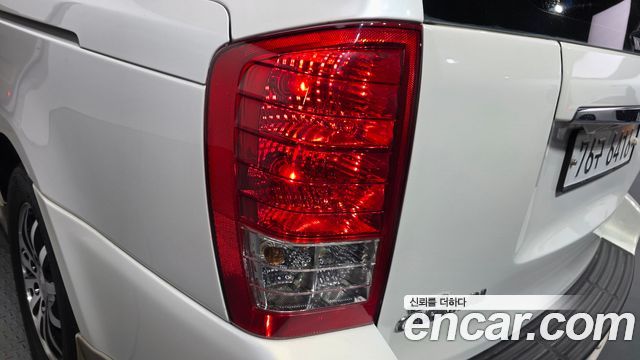 Kia Carnival R Grand Carnival HI Limousine GLX Premium 2014 — фото 23