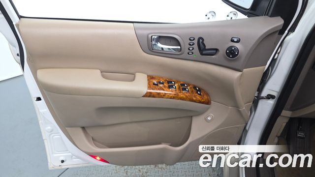 Kia Carnival R Grand Carnival HI Limousine GLX Premium 2014 — фото 24