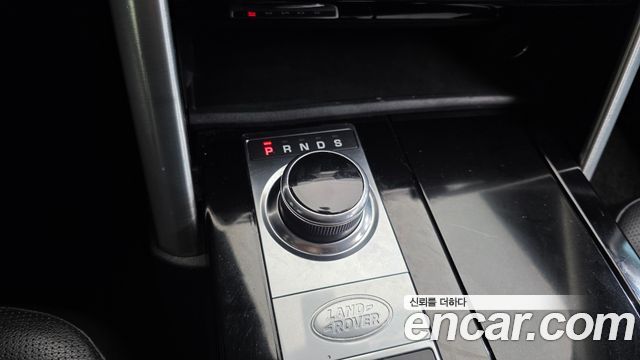 Land Rover Discovery 5 2.0 SD4 HSE 2017 — фото 9