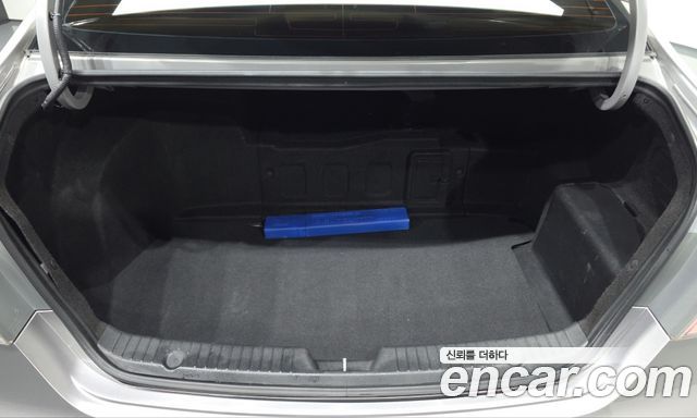 Hyundai Sonata Hybrid 2.0 Royal 2012 — фото 19