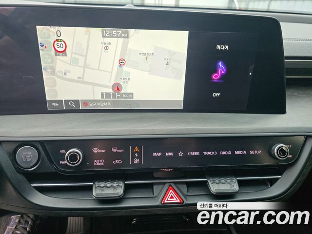 Kia K8 2.5 Gasoline 2WD Noblesse 2022 — фото 18