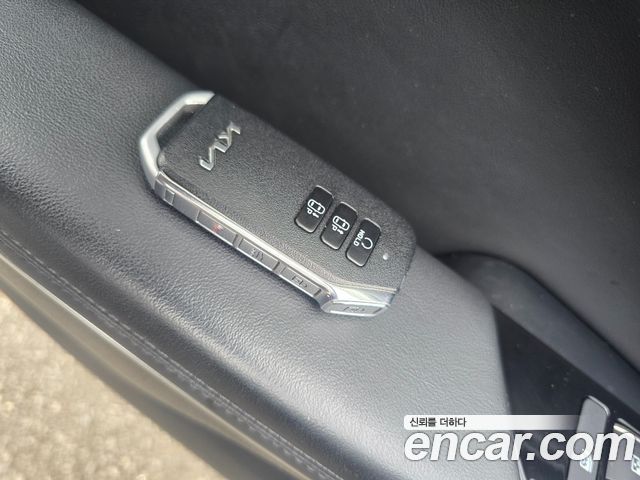 Kia K8 2.5 Gasoline 2WD Noblesse 2022 — фото 21