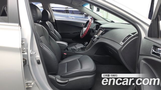 Hyundai Sonata The Brilliant CVVL Bluesaver 2013 — фото 11
