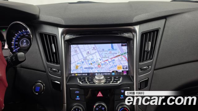 Hyundai Sonata The Brilliant CVVL Bluesaver 2013 — фото 14
