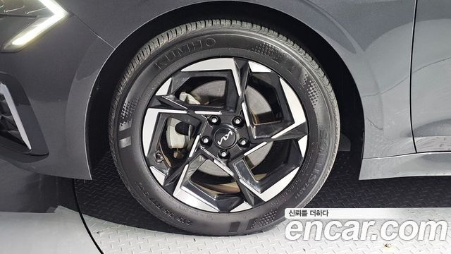 Kia K5 (III) 2.0 Prestige 2024 — фото 5