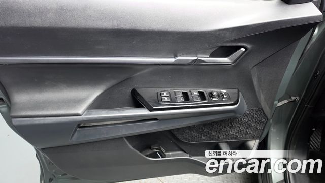 KG Mobility (SsangYong) Torres Gasoline 1.5 2WD T5 2023 — фото 24