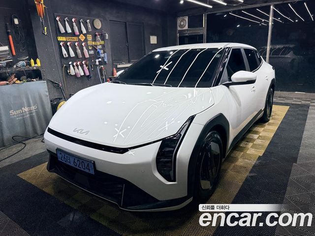 Kia EV4 Long Range 4WD Air 2026 — фото 2