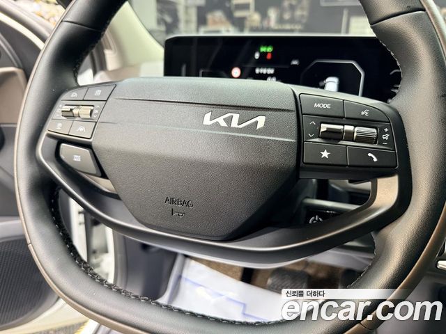 Kia EV4 Long Range 4WD Air 2026 — фото 20